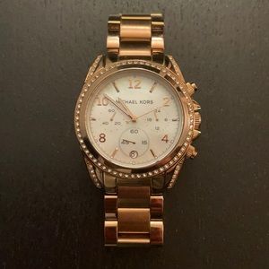💕GUC Michael Kors MK 5522 Watch💕